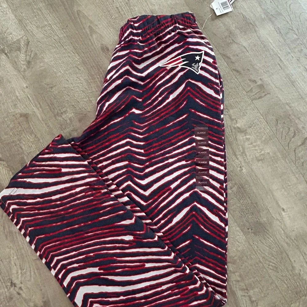 NWT NFL Team Apparel New England Patriots
Size XL Men’s pajama bottoms/lounging - Picture 3 of 8
